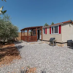 https://olive-grove-camping-house.hotels-in-trogir.com