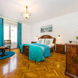 https://apartment-verdi.hotelinzadar.com